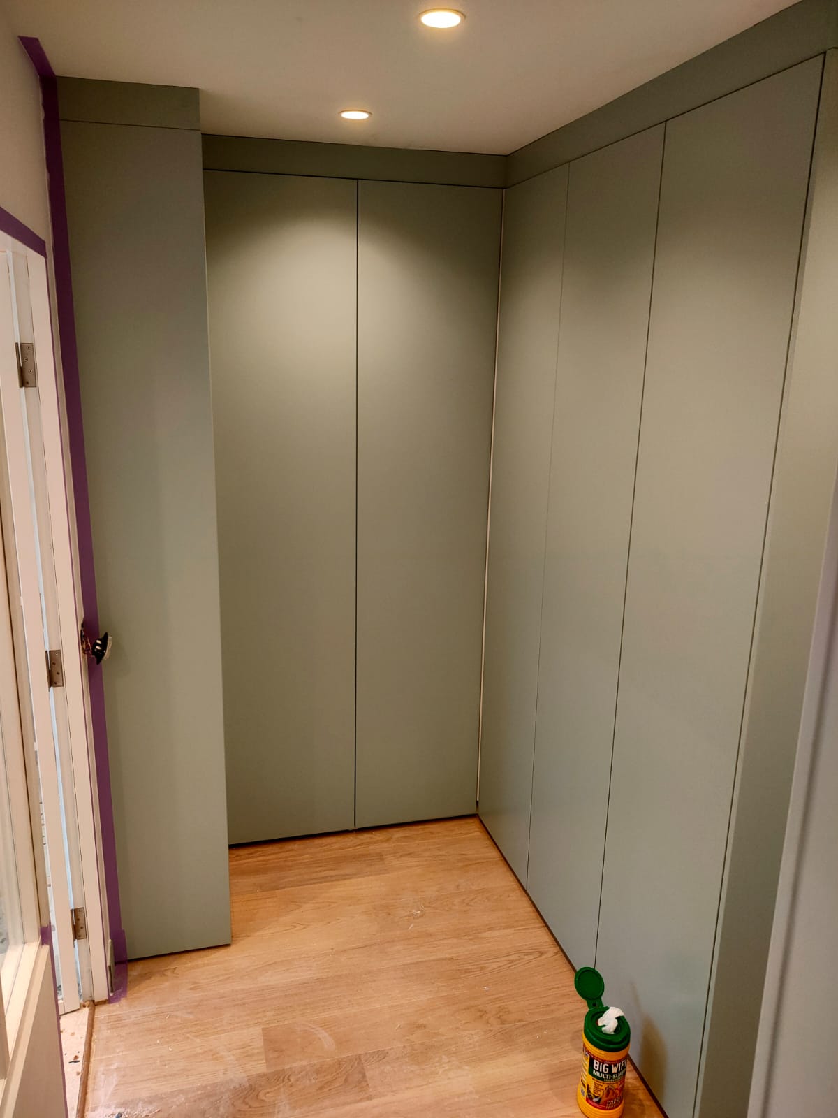 petit appartement parisien dressing sur mesure aménagement intégré